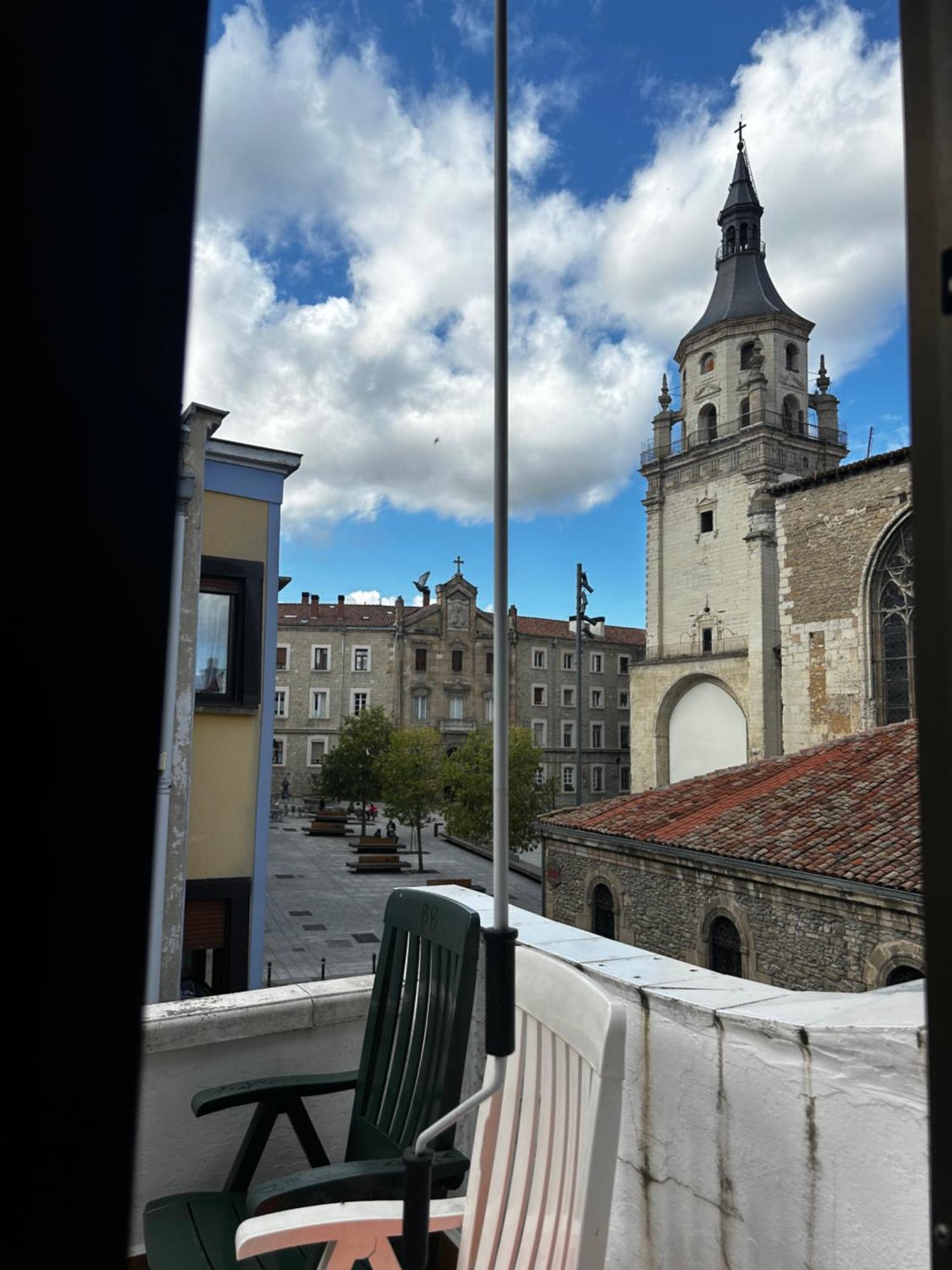 Habitacion Privada En Pleno Centro De Vitoria-Gasteiz Exteriér fotografie